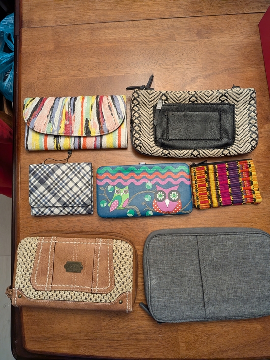 Various Handbags - Wristlet & Wallet Bundle (7)